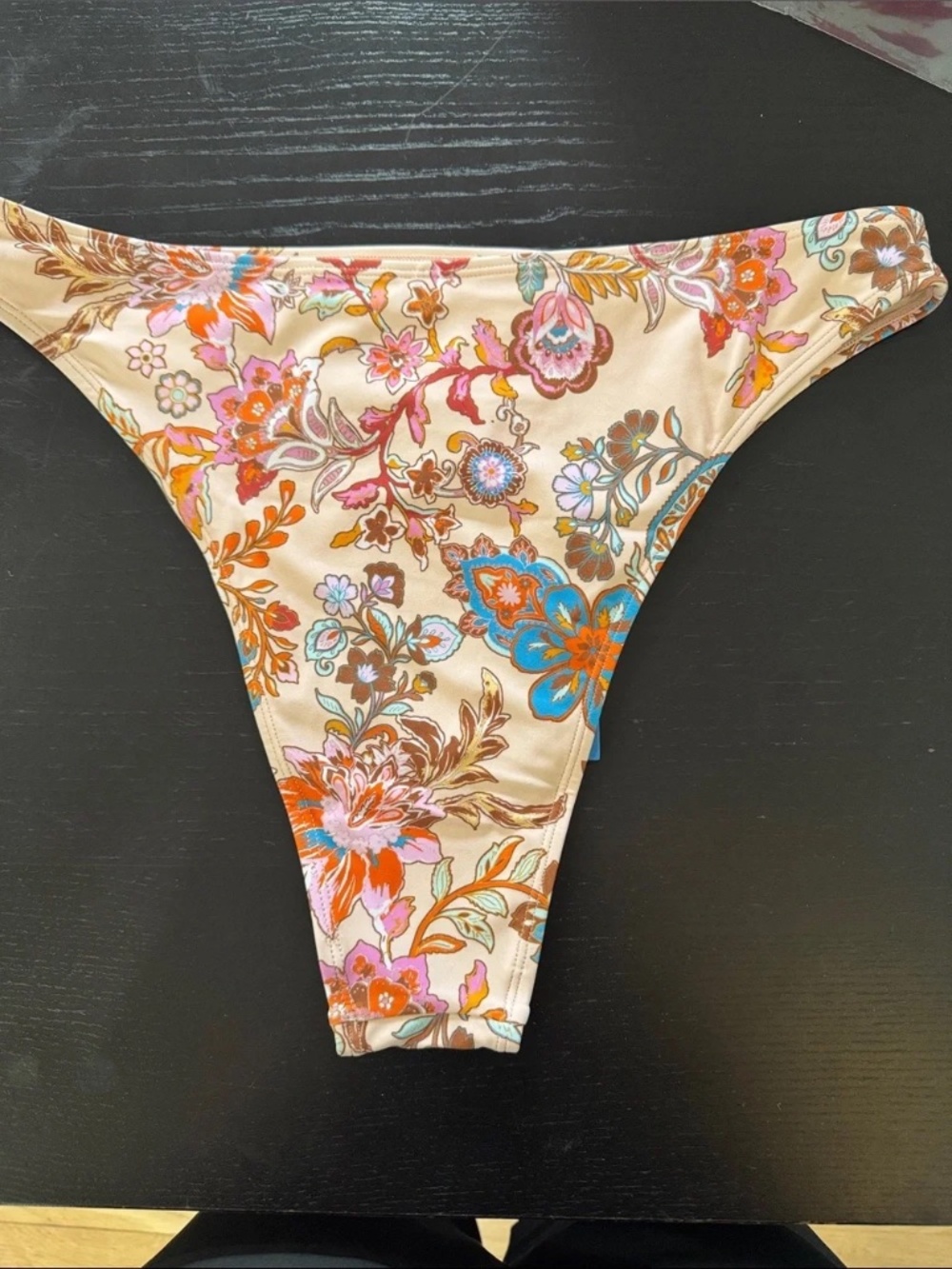 Cupshe Amore Mio Bikini Set size XL - Picture 8 of 8
